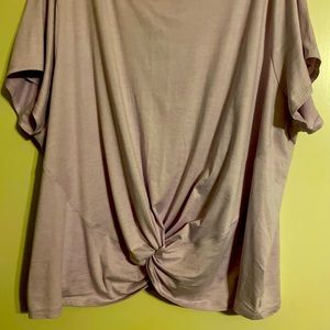 💕PRICE DROP‼️‼️Women Plus size 3X.  Used. Lavender in color❤️